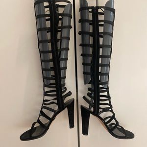 Stuart Weitzman Knee high Gladiator sandals
